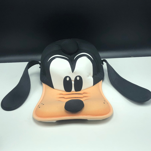 goofy hat disneyland